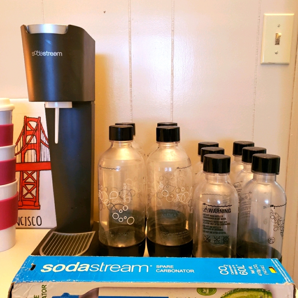 Sparkling water maker set